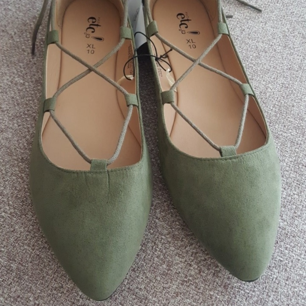 New Olive green flats